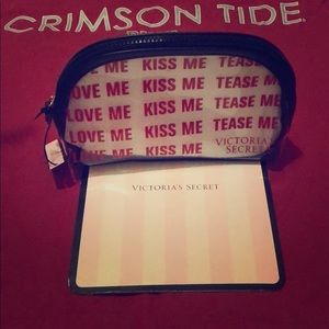 Pink Victoria’s Secret Beauty travel bag